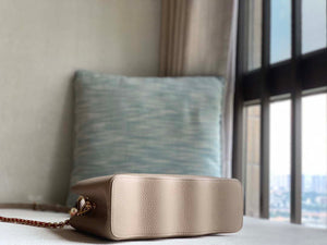 LV M22121 Louis Vuitton Capucines BB Handbag Gray - Default Title - View 4