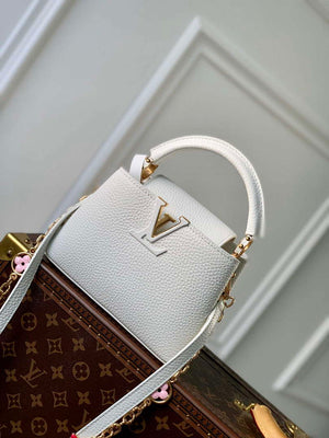 LV M22375 Louis Vuitton Capucines Mini Handbag White - Default Title - View 1