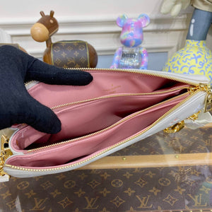 LV M22398 Louis Vuitton Coussin PM Handbag Cr¨¨me Beige - Default Title - View 9