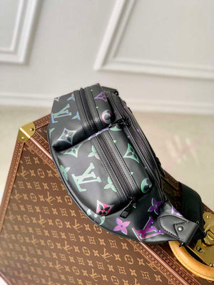 LV M22494 Louis Vuitton Comet Bumbag Black Borealis - Default Title - View 2