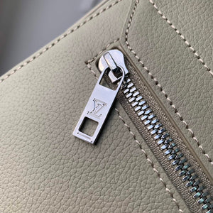 LV M22505 Louis Vuitton Takeoff Messenger Bag Sage - Default Title - View 5
