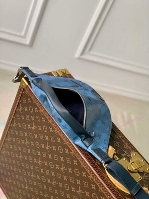 LV M22576 Louis Vuitton Discovery Bumbag Abyss Blue - Default Title - View 8
