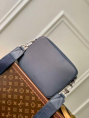 LV M22611 Louis Vuitton Fastline Messenger Navy Blue - Default Title - View 3