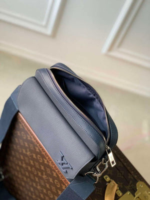 LV M22611 Louis Vuitton Fastline Messenger Navy Blue - Default Title - View 8