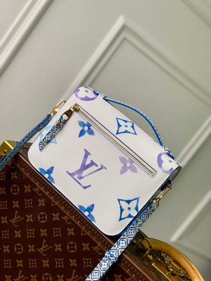 LV M23055 Louis Vuitton Pochette M¨¦tis MM Handbag Blue - Default Title - View 3