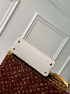 LV M23280 Louis Vuitton Capucines MM Handbag Ice Grey - Default Title - View 4
