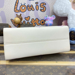 LV M23937 Louis Vuitton OnTheGo MM Bicolor Monogram Empreinte Leather Latte Bubble Tea Purple - Default Title - View 4