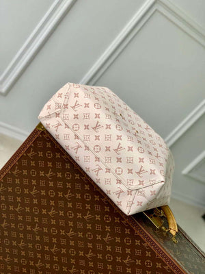 LV M24409 Louis Vuitton Atlantis GM Bag White - Default Title - View 4