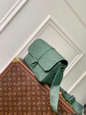 LV M24439 Louis Vuitton S-Cape Messenger Bag Forest Green - Default Title - View 2