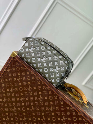 LV M12651 Louis Vuitton Locker Dopp Kit Monogram Shadow Green - Default Title - View 1