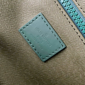 LV M24442 Louis Vuitton Locker Dopp Kit Monogram Taurillon Green - Default Title - View 8