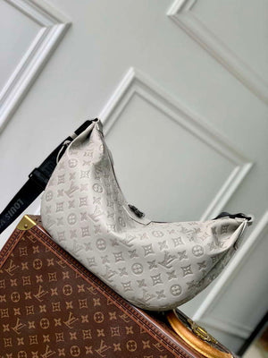 LV M24468 Louis Vuitton Hobo Hamac Bag Sand - Default Title - View 3