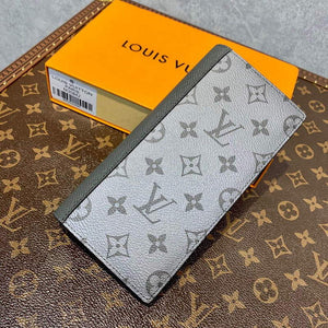 LV M30298 Louis Vuitton Brazza Wallet Taiga leather - Default Title - View 1
