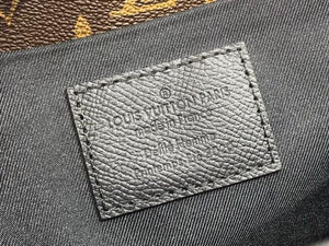 LV M30583 Louis Vuitton Pochette Voyage Steamer Bag Black - luxibagsmall