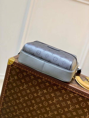 LV M30830 Louis Vuitton Outdoor Messenger Silver - Default Title - View 4