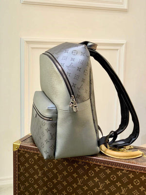 LV M30835 Louis Vuitton Discovery Backpack PM Silver - Default Title - View 3