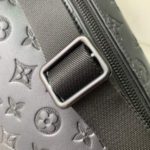 LV M44388 Louis Vuitton Discovery Bumbag Crossbody Black - Default Title - View 5