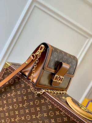 LV M45958 Louis Vuitton Dauphine MM Bag Monogram - Default Title - View 3