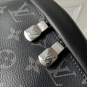 LV M46035 Louis Vuitton Discovery Bumbag PM Black - Default Title - View 5
