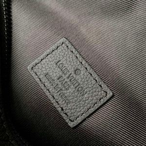 LV M46036 Louis Vuitton Discovery PM Bumbag Black - Default Title - View 8
