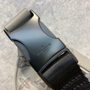 LV M46108 Louis Vuitton Discovery Bumbag Anthracite gray - Default Title - View 6