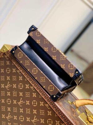 LV M46309 Louis Vuitton Petite Malle V Bag - Default Title - View 4