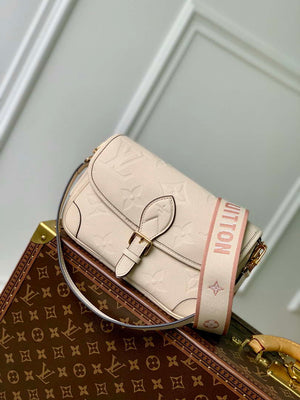 LV M46388 Louis Vuitton Diane Monogram Empreinte Leather White - Default Title - View 1