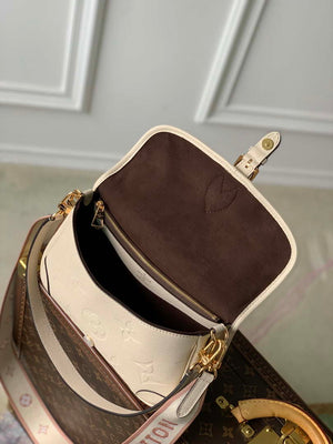 LV M46388 Louis Vuitton Diane Monogram Empreinte Leather White - Default Title - View 8