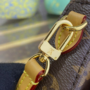 LV M46643 Louis Vuitton Micro Chantilly Bag Monogram - Default Title - View 6