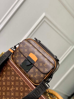 LV M46688 Louis Vuitton S-Lock Messenger Radiant Sun - Default Title - View 1