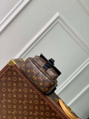 LV M46973 Louis Vuitton Quest Messenger Bag - Default Title - View 4