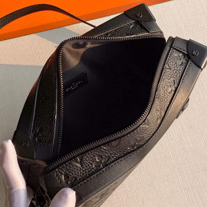 LV M55700 Louis Vuitton Soft Trunk Bag Black - Default Title - View 4