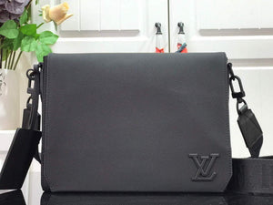 LV M57080 Louis Vuitton Messenger Bag Black - Default Title - View 1