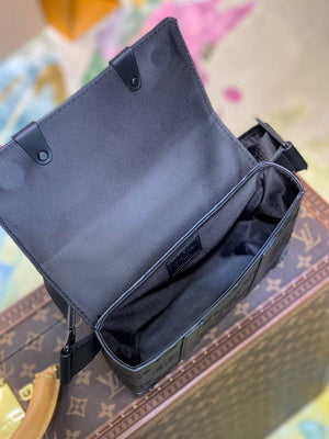 LV M57952 Louis Vuitton Trunk Slingbag Black - luxibagsmall