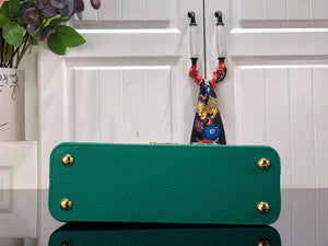 LV M59066 Louis Vuitton Capucines BB Handbag Green - Default Title - View 4
