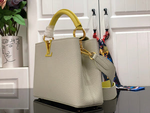 LV M59468 Louis Vuitton Capucines BB Handbag Snow White and Cedrat - Default Title - View 2