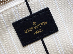 LV M59842 Louis Vuitton On My Side MM Tote Bag Black - Default Title - View 8