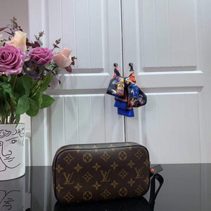 LV M68321 Louis Vuitton Pochette Volga Bag Brown - Default Title - View 2