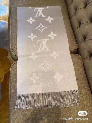 LV M70868 Louis Vuitton Reykjavik Gradient Scarf L60171 - Default Title - View 5
