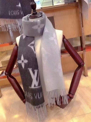 LV M70868 Louis Vuitton Reykjavik Gradient Scarf L60171 - Default Title - View 1