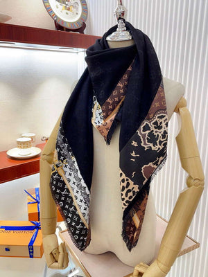 LV M74357 Louis Vuitton Be Mindful Monogram Shawl L38910 - Default Title - View 1