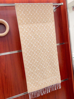 LV M76900 Louis Vuitton Scarves Game On Scarf L38938 - Default Title - View 5