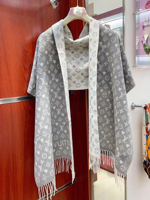 LV M77641 Louis Vuitton Scarves Game On Scarf L38936 - Default Title - View 3