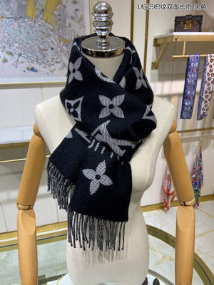 LV M77729 Louis Vuitton LV Essential Scarf L60193 - Default Title - View 5