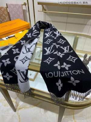 LV M77729 Louis Vuitton LV Essential Scarf L60193 - Default Title - View 7