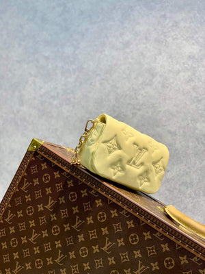 LV M81400 Louis Vuitton Wallet On Strap Bubblegram Banane Yellow - Default Title - View 3