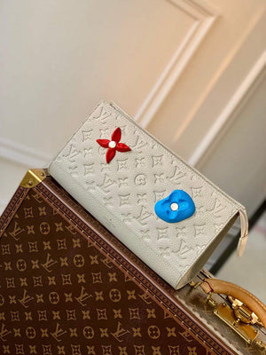 LV M81556 Louis Vuitton Pochette Voyage Other Leathers Light gray - Default Title - View 1