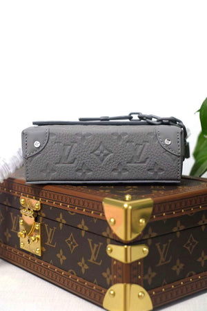 LV M81746 Louis Vuitton Steamer Wearable Wallet Gray leather - Default Title - View 4