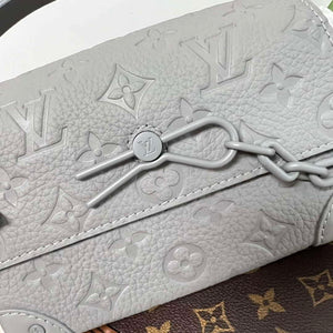 LV M81746 Louis Vuitton Steamer Wearable Wallet Gray leather - Default Title - View 6