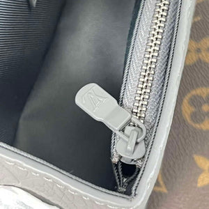 LV M81746 Louis Vuitton Steamer Wearable Wallet Gray leather - Default Title - View 7